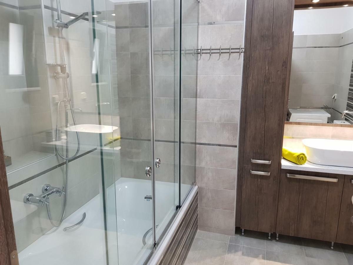 קאטו דרטסו Angela Apartments מראה חיצוני תמונה